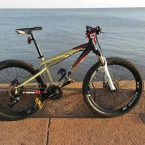 GT CHUCKER